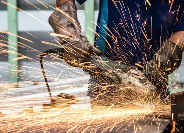 Precíz lakatos és hegesztési munkák – tartós megoldással