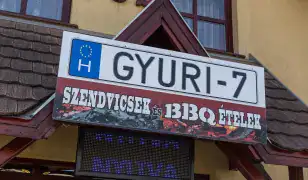 GYURI-7 BBQ - Szmókerben készült autentikus BBQ húsok és szendvicsek