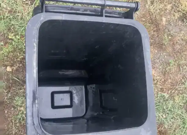 Kukamosás, térkő-aszfalt- beton felületek, síremlék tisztítás.