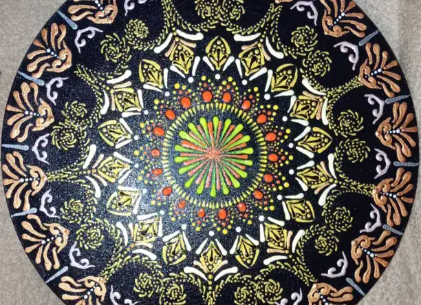 Kézzel festett mandalák