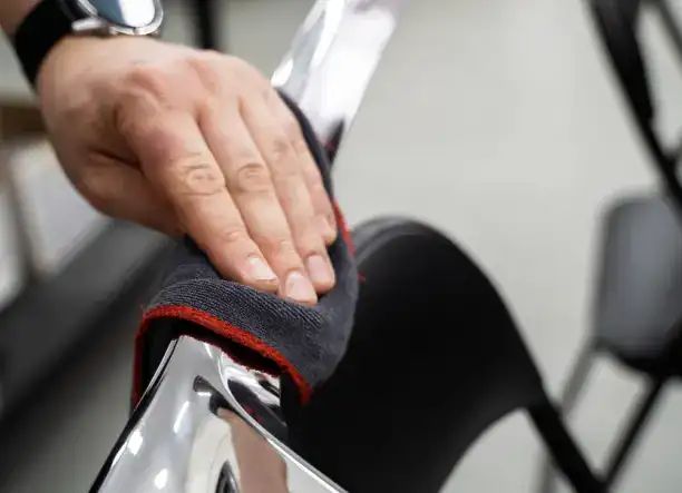 Autó szerviz, karosszéria lakatolás, fényezés, autómosás