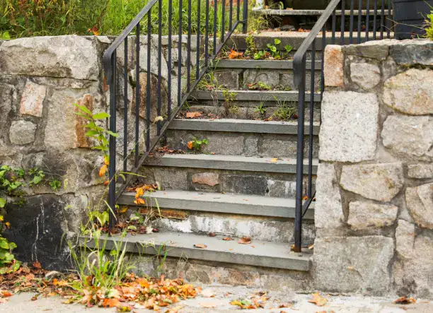 Teljes körű kert- és lakatos szolgáltatások profi csapattal – álmaid otthonáért!