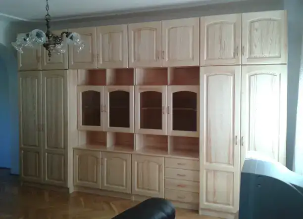 MÜBA NATURFA – Fenyőbútorok szeretettel, Szegeden 🌿