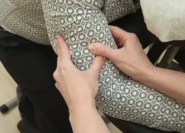 Szék-Irodai-Manager masszázs - munkahelyi stresszoldás