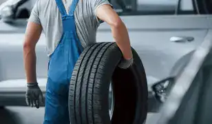 TIKSZ BT. GUMISZERVÍZ – KUNHEGYES