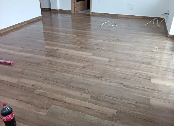 Hideg és meleg burkolás szakértőktől – minőség minden részletben!”