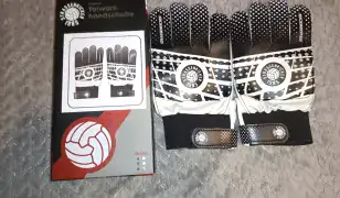 Kapuskesztyű eladó – új állapot