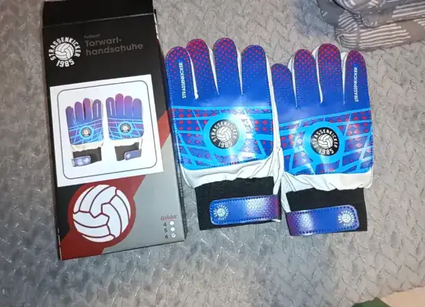 Kapuskesztyű eladó – új állapot