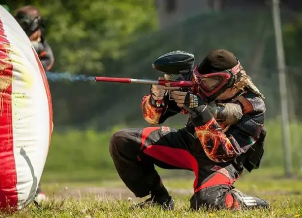 3 óra Scoutpaintball felnőtteknek és gyerekeknek teljes felszereléssel és 300 golyóval, Gödöllő határában