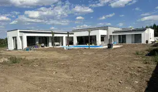 Kulcsrakész házak építése, építőipari munkák A-tól, Z-ig