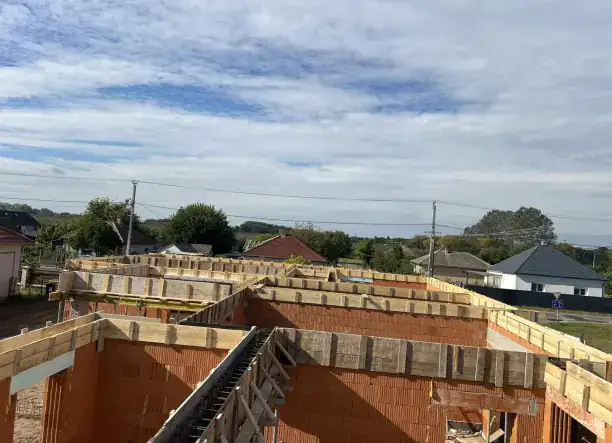 Kulcsrakész házak építése, építőipari munkák A-tól, Z-ig