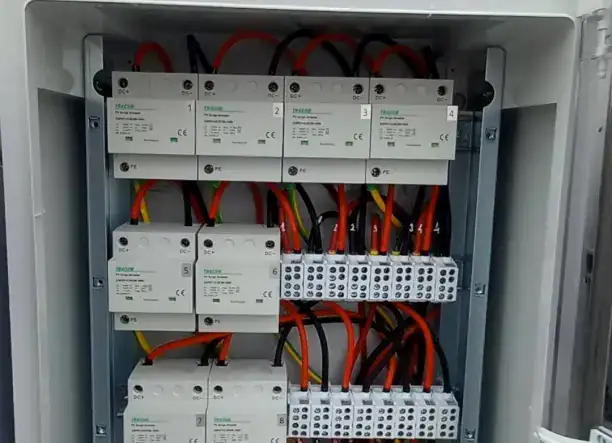 Villanyszerelès nagyban és kicsiben.