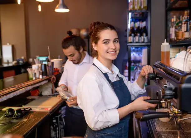 Gyros készítő/pultos kollégát keresünk Székesfehérvárra!