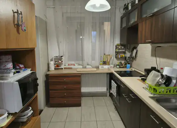 3 szobás lakás garázzsal Szolnokon