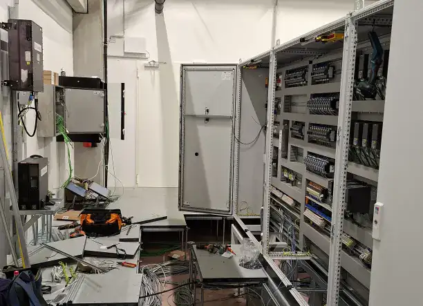 Gyengeáramú kábelezés, nyomvonal építés, brigád azonnali kezdéssel