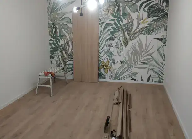 Felújítás: kőműves, burkolás, festés