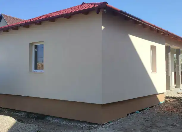 Bont, Épít, Felújít