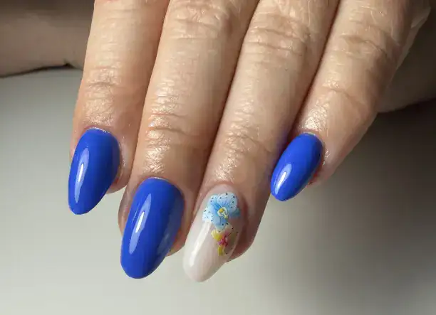 Erősített géllakk, műköröm, manikűr