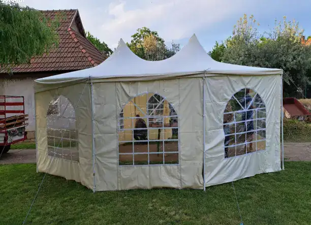 Rendezvénysátor Party Sátor bérlés– Rendezvényekre 40–100 főig