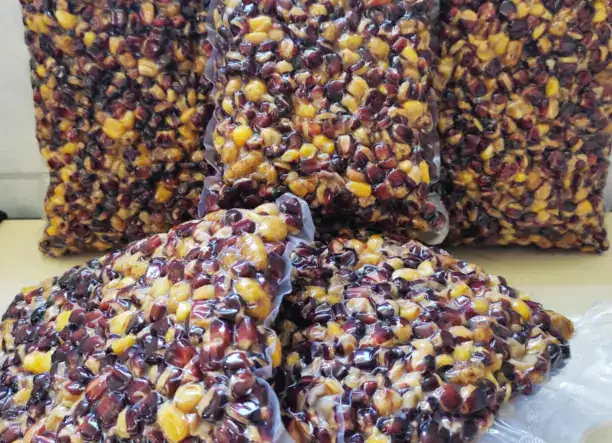 Horgász etetőanyagok, piros kukoricás magmixek, pelletek - prémium kézműves termék Kaposvárról