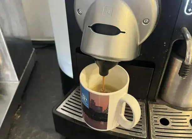 Minden típusú kávéfőzőt, darálót, italautomatát, asztali bojlert, stb javítok - 20 éves gépészeti és villamosmérnöki tapasztalattal