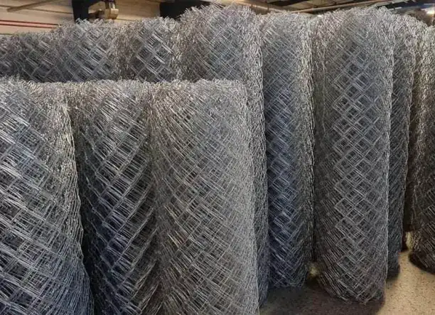 Kerítés anyagok a gyártótól! Vadháló, drótháló, drótfonat, oszlop, kapu