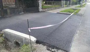 Aszfaltozás, térkövezés