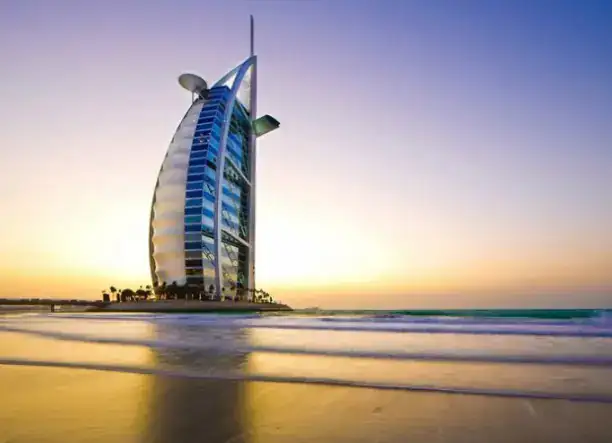 6 napos kirándulás Dubajban, reggelivel, 4*-os szállodában, repülőjeggyel, illetékkel, idegenvezetéssel