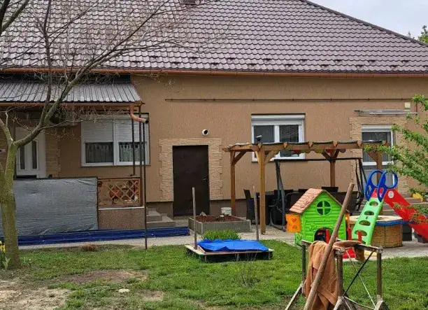 Ács, tetőfedő, bádogos munkát vállalok országosan