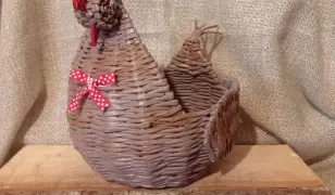 Papírfonott tojástároló kotló