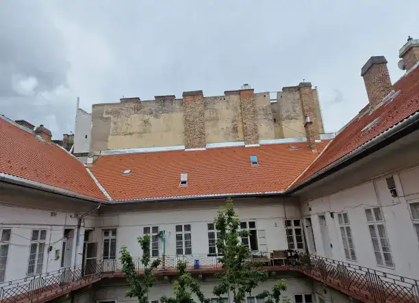 Tetőfedés, bádogos és egyéb munkák