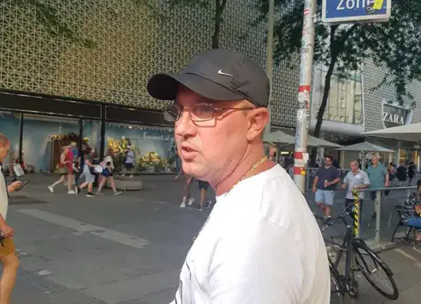Tetőfedő és Bádogos Munkák – Gyors és Megbízható Kivitelezés! 🏠